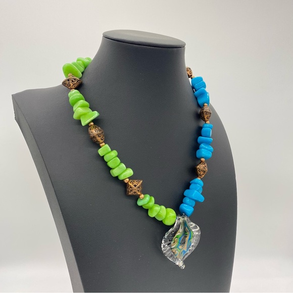 Artisan Jadeite and Beaded Necklace - Picture 4 of 8